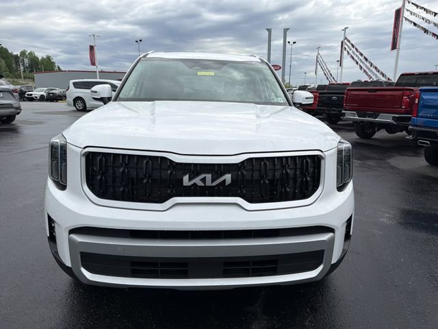 Used 2024 Kia Telluride EX w/ EX Captain's Chair Package image 11