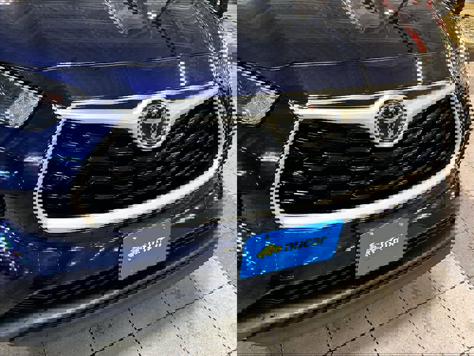 Used 2024 Toyota Highlander XLE image 33