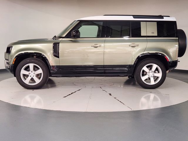 Used 2022 Land Rover Defender 110 S image 5