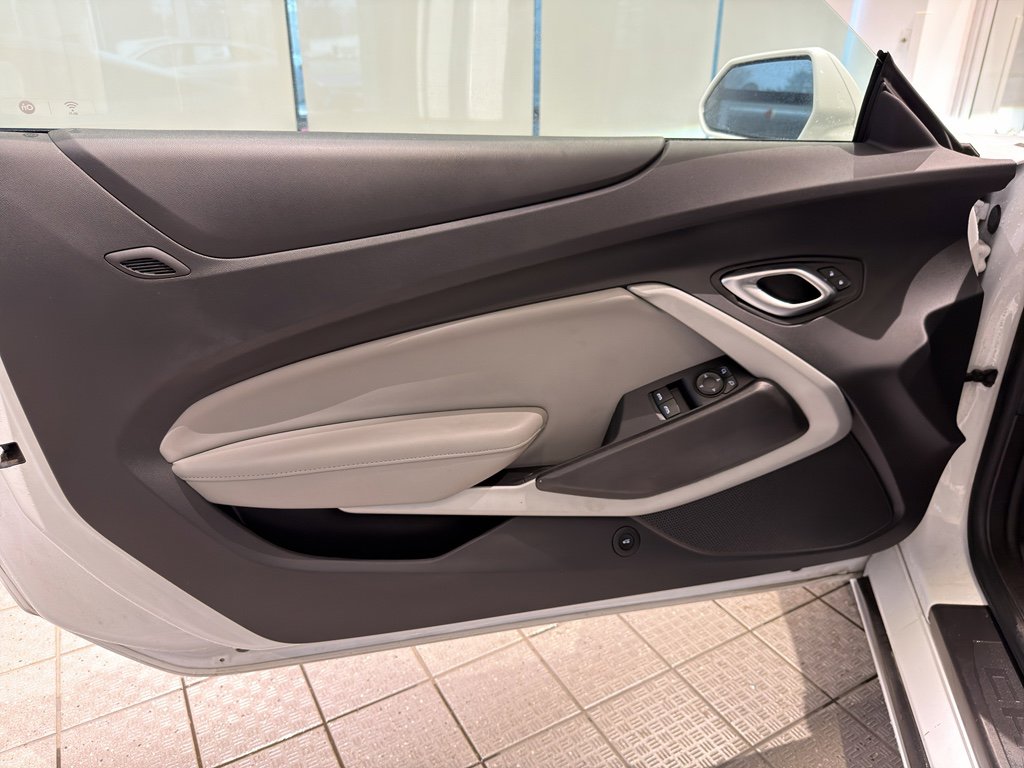 Used 2023 Chevrolet Camaro LT image 14