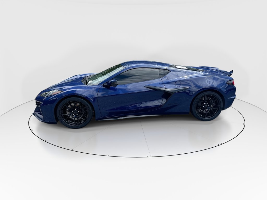 Used 2025 Chevrolet Corvette Z06 RWD image 5