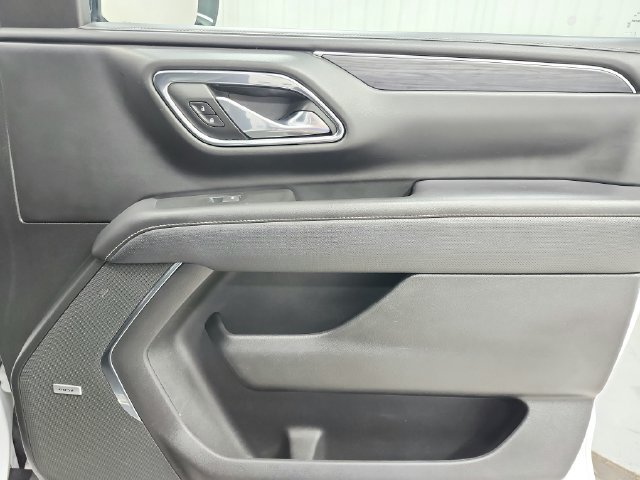 Used 2023 GMC Yukon SLT RWD image 42