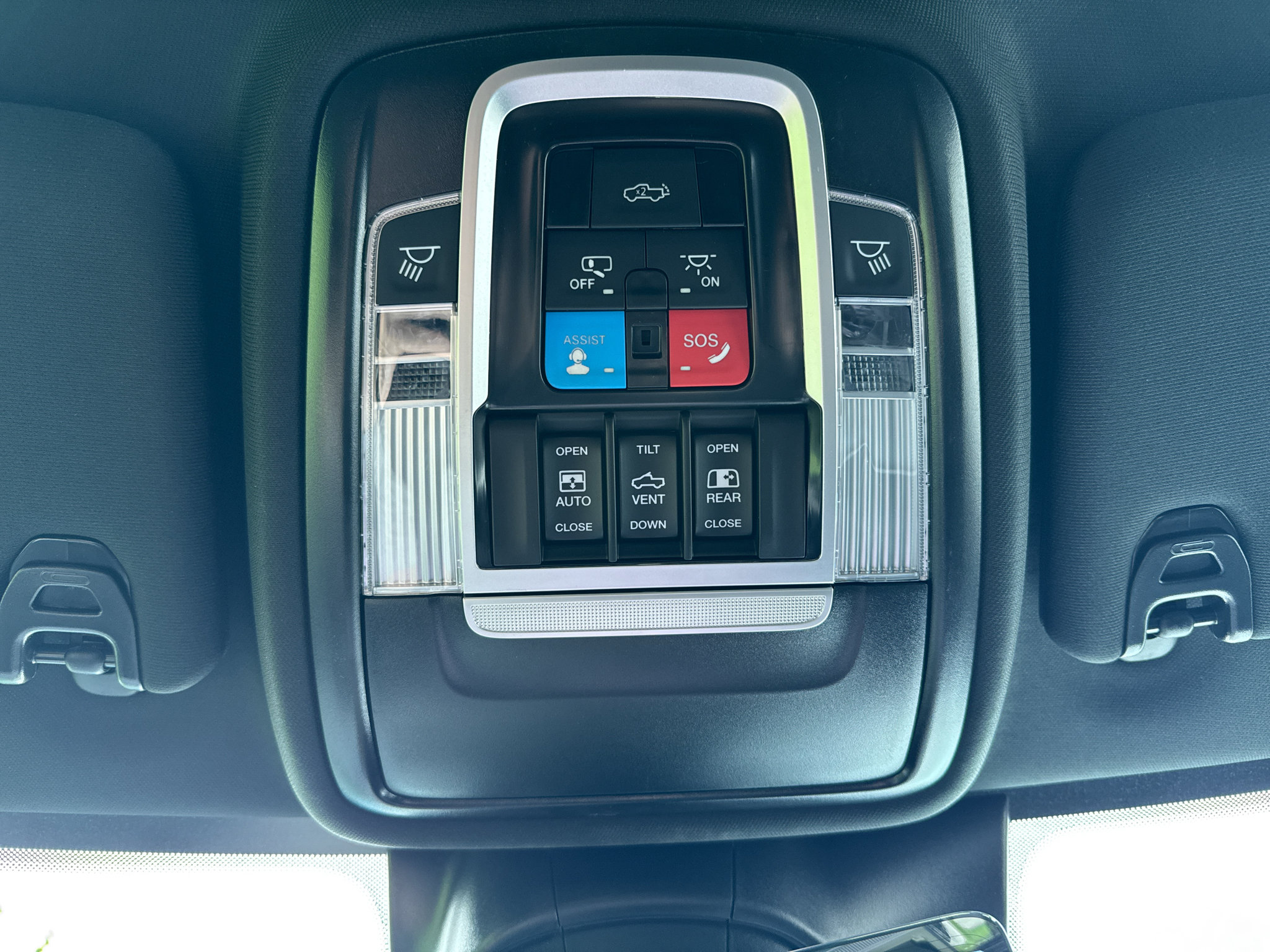 New 2026 RAM 3500 Limited AWD/4WD image 34
