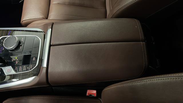 Used 2022 BMW X5 xDrive40i w/ Premium Package image 21