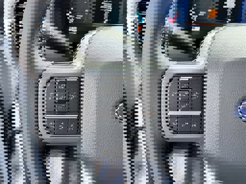 New 2025 Ford F150 XLT w/ Equipment Group 301A Standard image 16