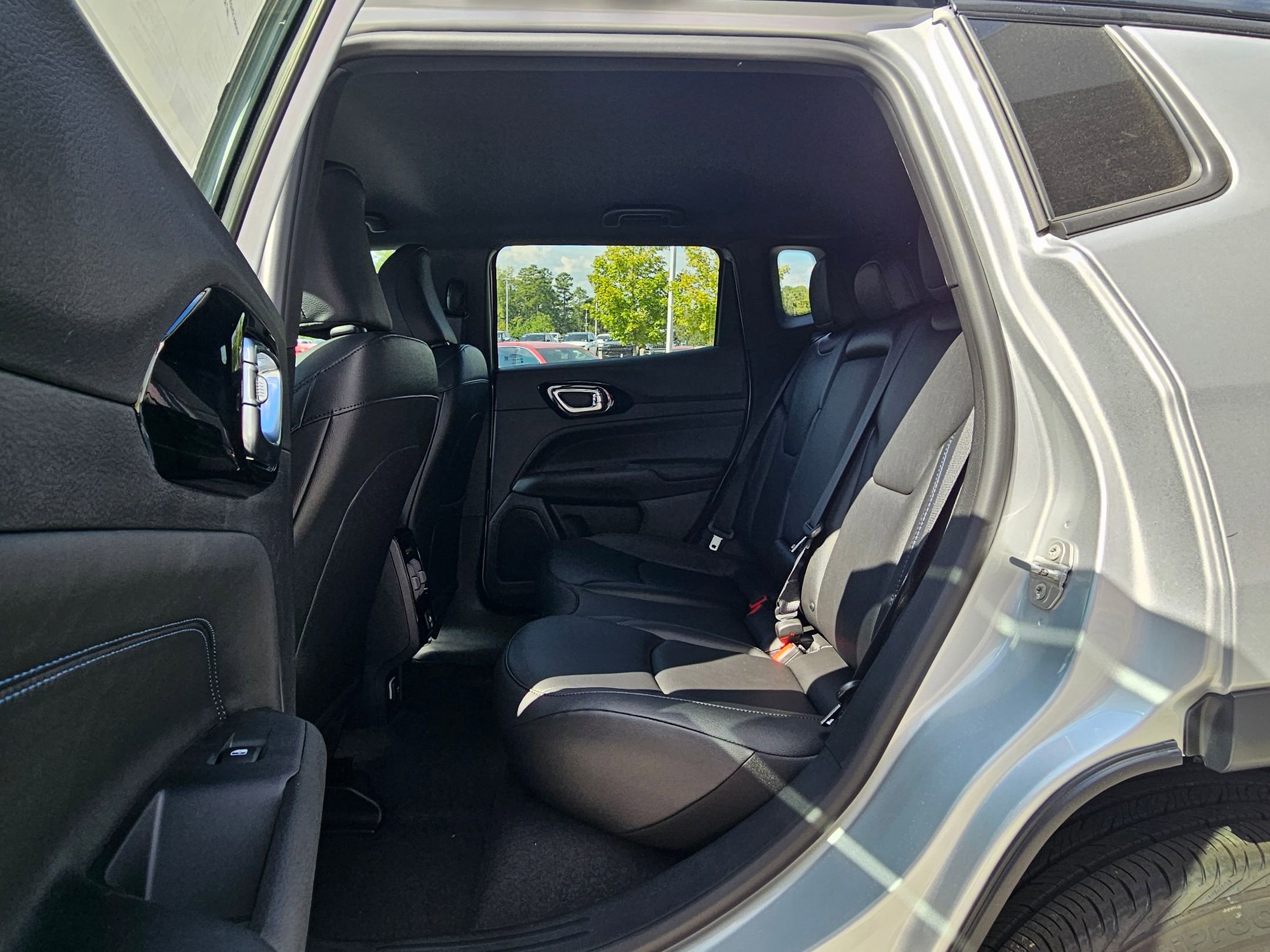 New 2026 Jeep Compass Limited image 23