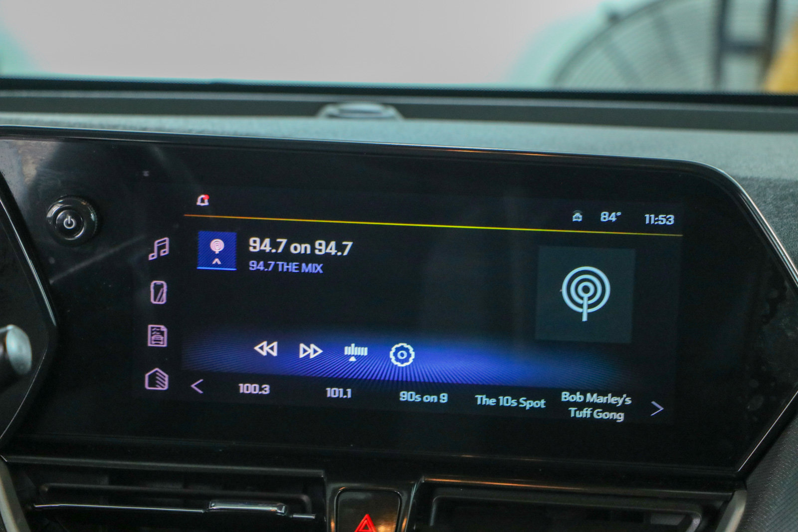 Used 2025 Chevrolet TrailBlazer LT w/ Convenience Package FWD image 19