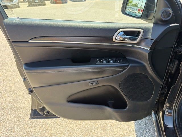 Used 2014 Jeep Grand Cherokee Limited AWD/4WD image 11