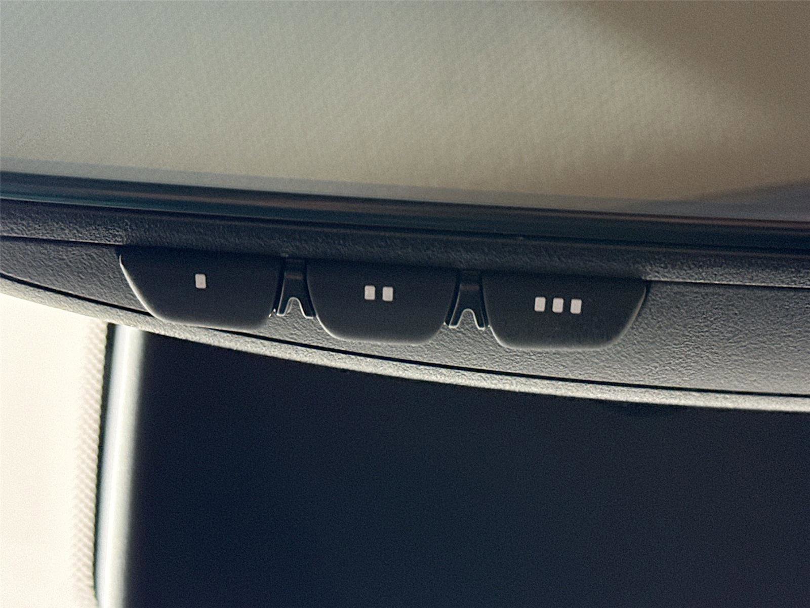 Used 2024 Genesis GV70 2.5T w/ Advanced Package image 22