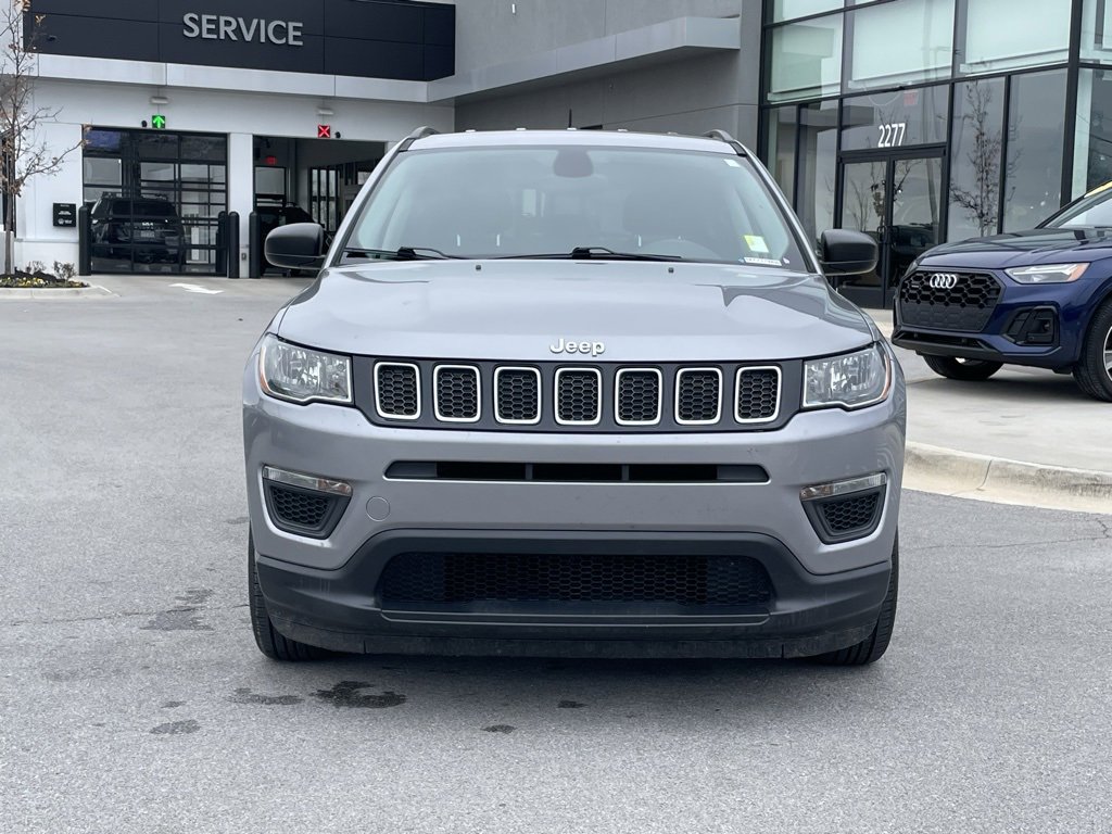 Used 2018 Jeep Compass Sport image 2