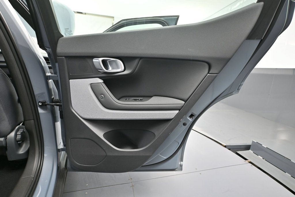 Used 2024 Polestar Polestar 2 AWD/4WD image 31