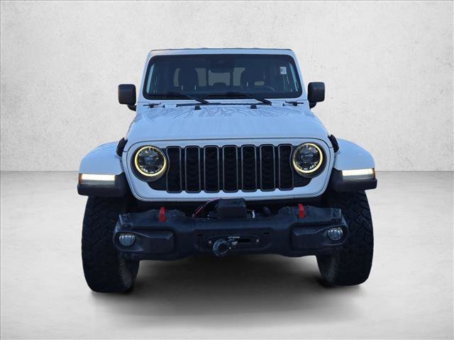 Used 2024 Jeep Gladiator Sport AWD/4WD image 2