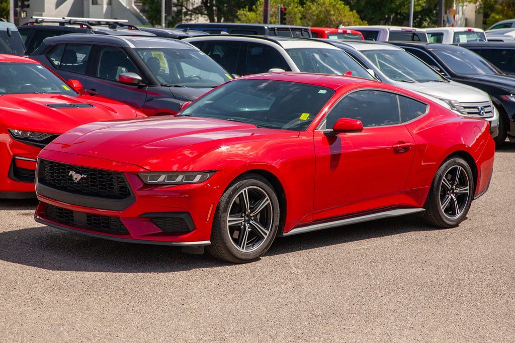 Used 2024 Ford Mustang Coupe image 9