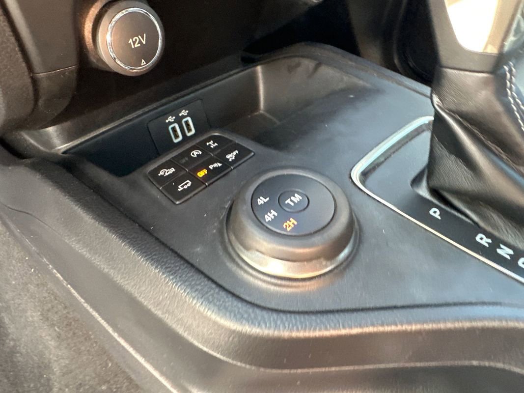 Used 2020 Ford Ranger Lariat w/ Equipment Group 501A Mid image 25