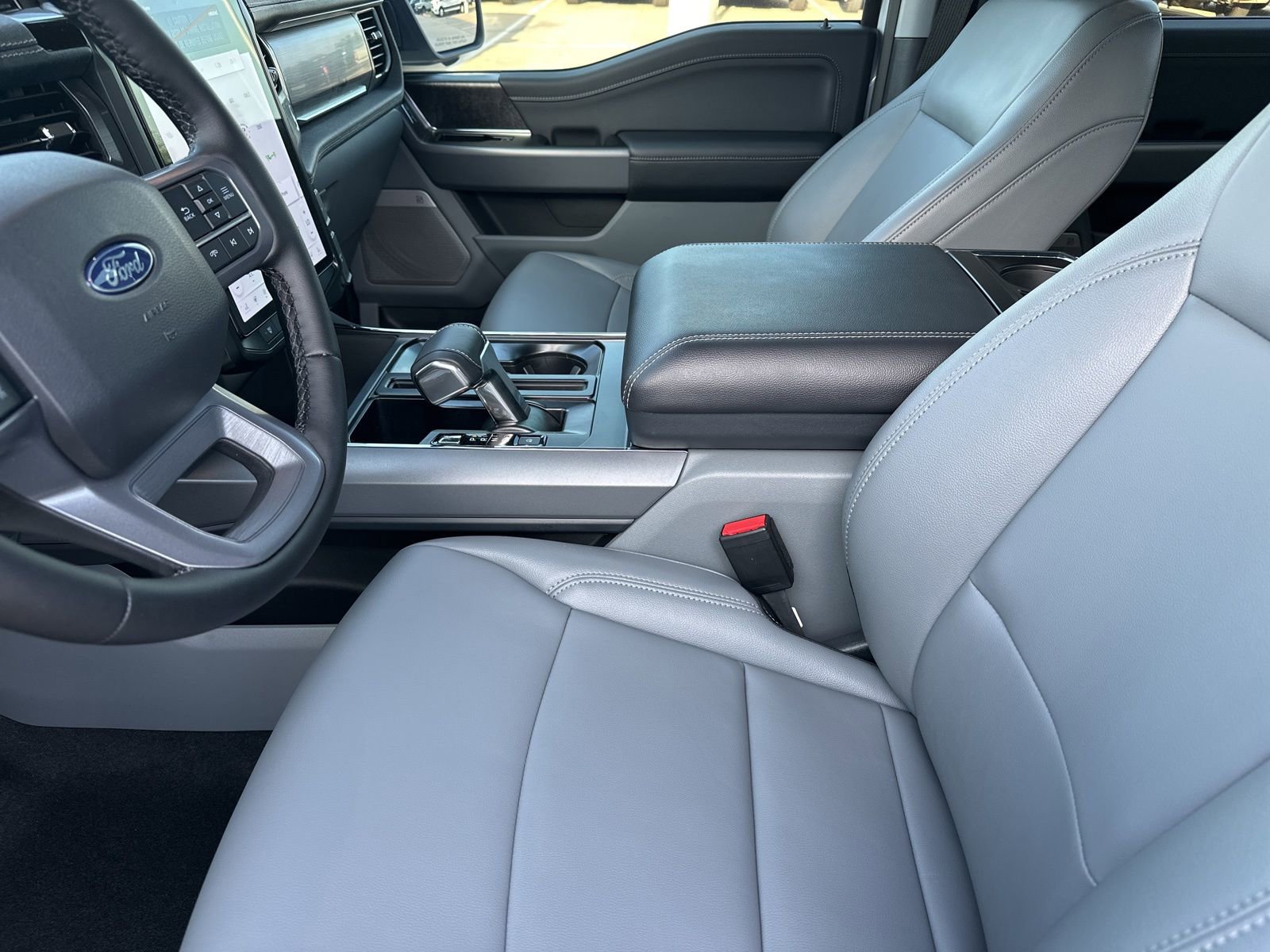 New 2025 Ford F150 Lightning Flash image 32