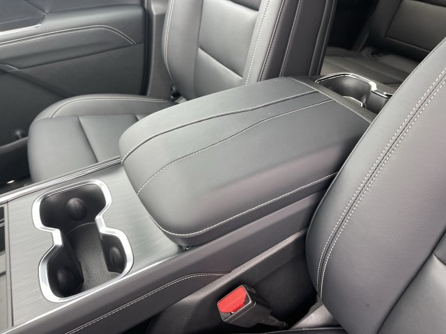 New 2027 GMC Acadia Elevation w/ Elevation Premium Package AWD/4WD image 21