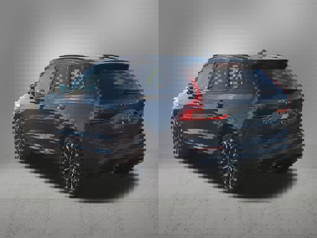 New 2026 Volvo XC60 B5 Ultra w/ Protection Package Premier image 4