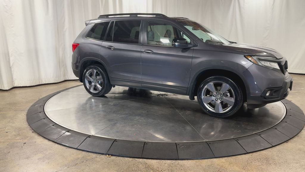 Certified 2019 Honda Passport Touring image 3