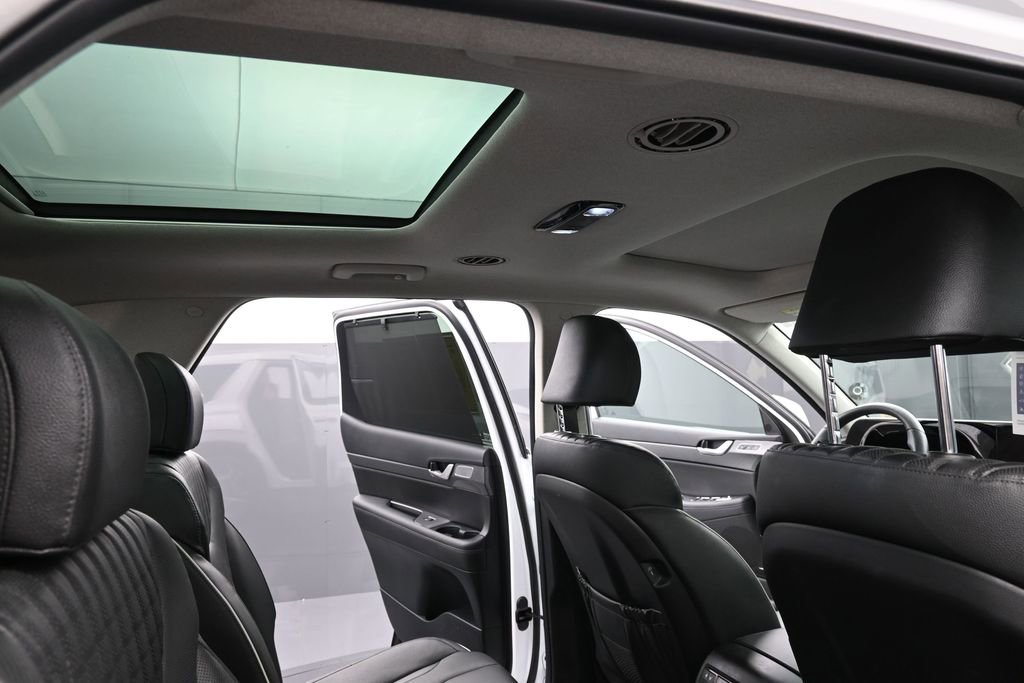 Used 2024 Hyundai Palisade Limited FWD image 14