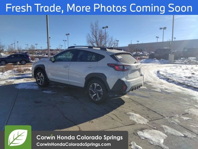 Used 2024 Subaru Crosstrek 2.0i Premium image 3