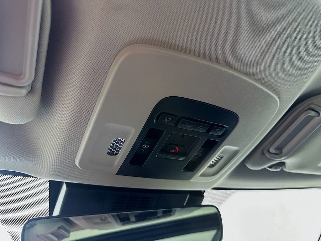 Used 2025 Toyota Camry XLE w/ Premium Package image 33