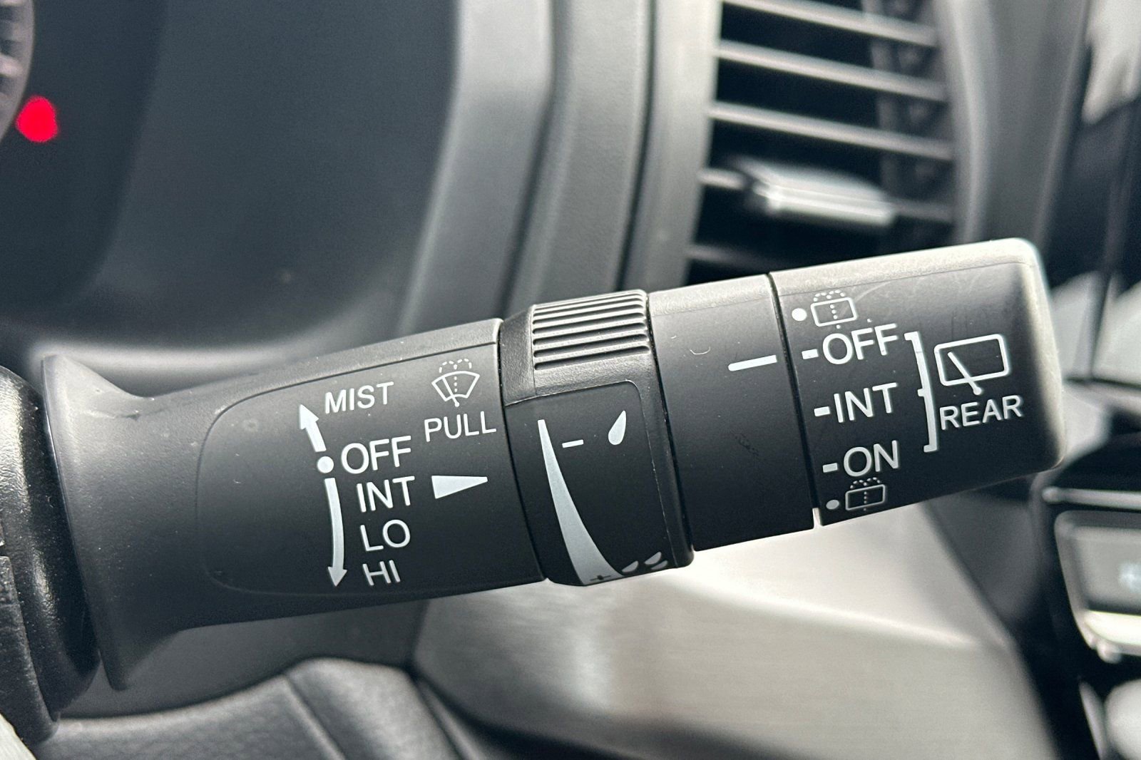 Used 2025 Honda Odyssey Sport-L image 39