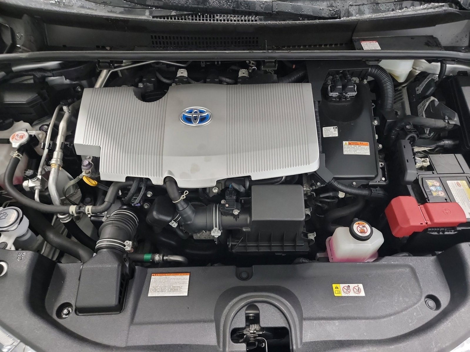Used 2022 Toyota Prius LE FWD image 24