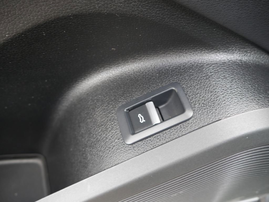 Certified 2023 Audi Q5 2.0T Premium Plus w/ Premium Plus Package image 19