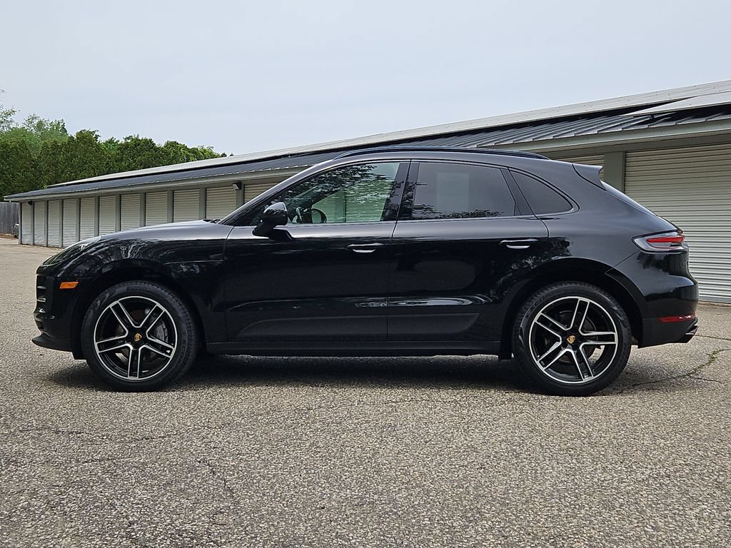 Used 2021 Porsche Macan AWD/4WD image 2