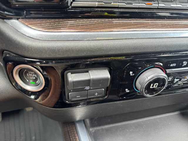 Used 2023 Chevrolet Silverado 1500 RST AWD/4WD image 20