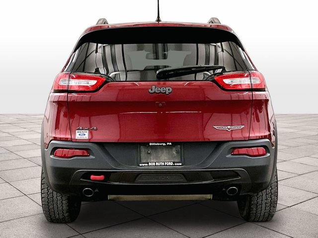 Used 2017 Jeep Cherokee Trailhawk w/ Cold Weather Group AWD/4WD image 4