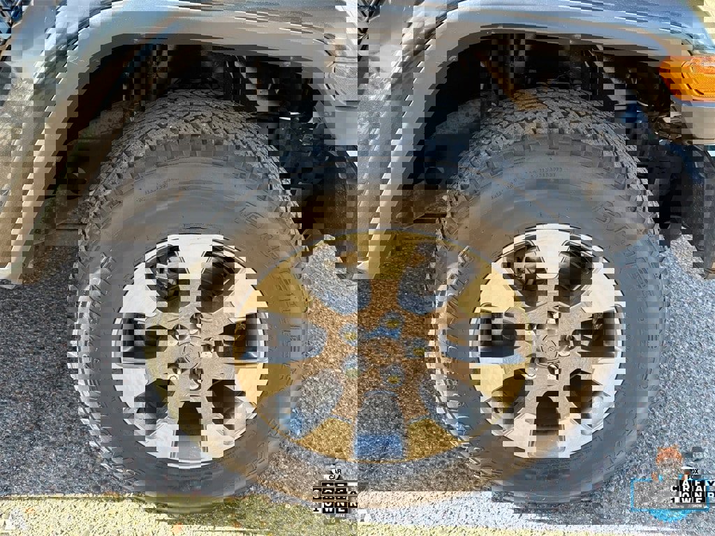 Used 2018 Jeep Wrangler Unlimited Sahara image 8