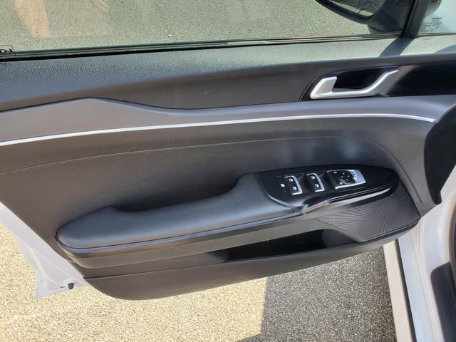 Used 2022 Kia K5 LXS FWD image 14