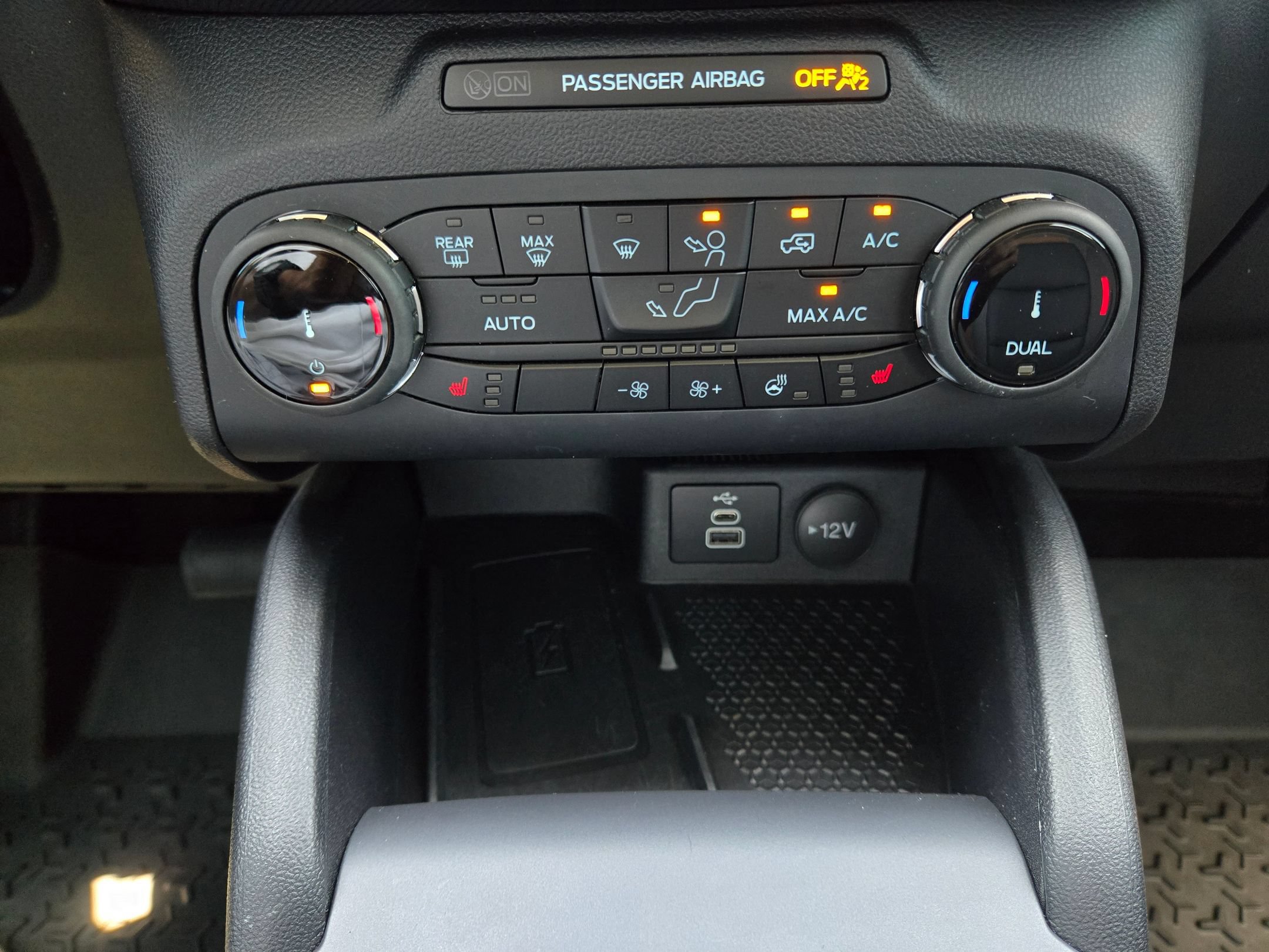 Used 2024 Ford Bronco Sport Outer Banks w/ Tech Package AWD/4WD image 29