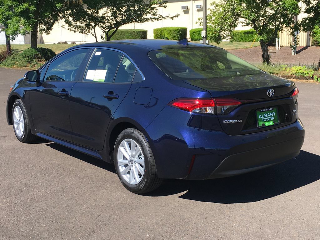 Used 2026 Toyota Corolla XLE FWD image 4