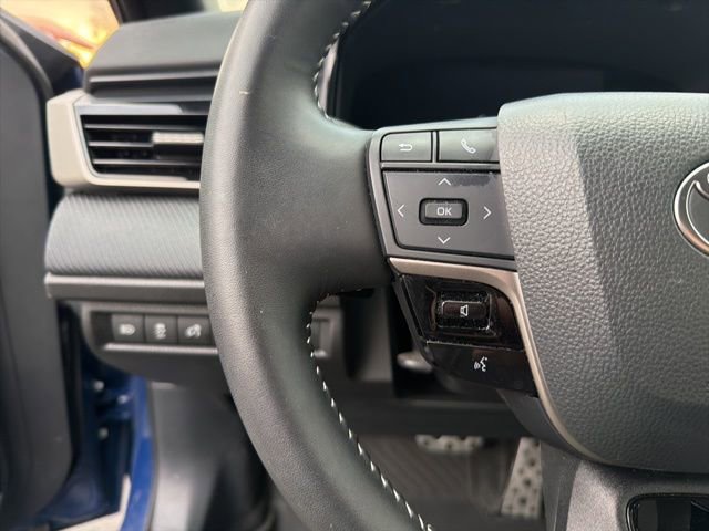 Certified 2025 Toyota Camry SE image 17