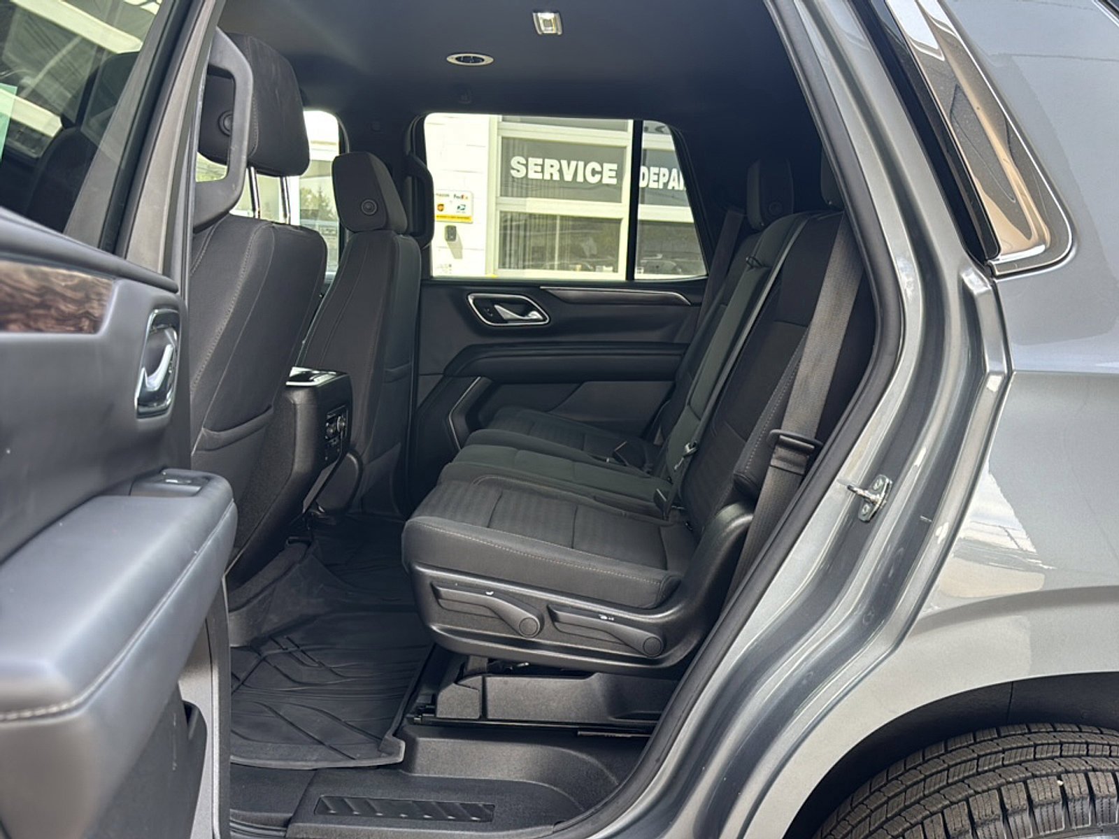 Used 2022 Chevrolet Tahoe LS w/ Driver Alert Package image 19