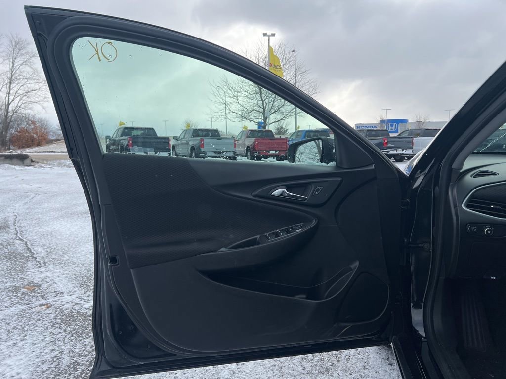 Used 2024 Chevrolet Malibu LT image 8