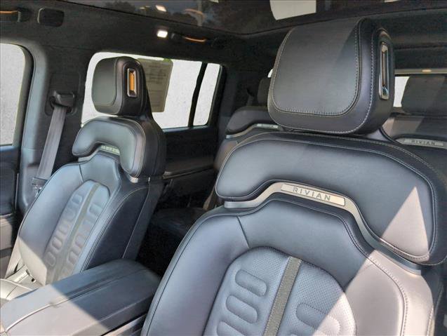 Used 2023 Rivian R1S Adventure AWD/4WD image 10