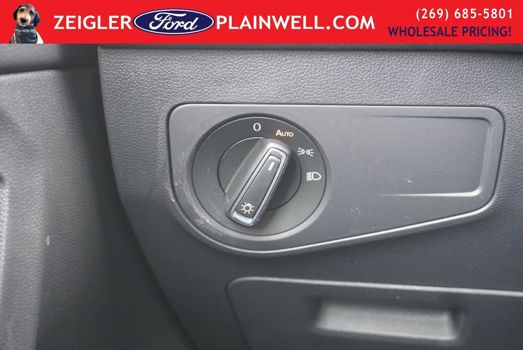 Used 2024 Volkswagen Tiguan SE image 27