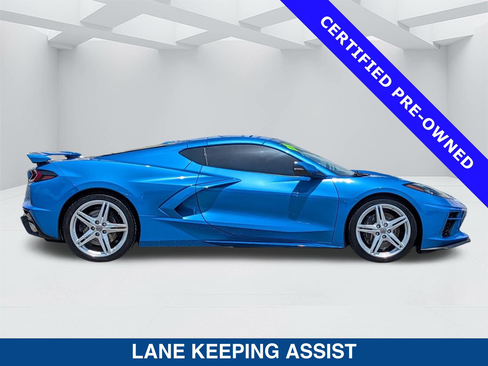 Used 2025 Chevrolet Corvette Stingray Preferred Cpe w/ Z51 Performance Package RWD image 4
