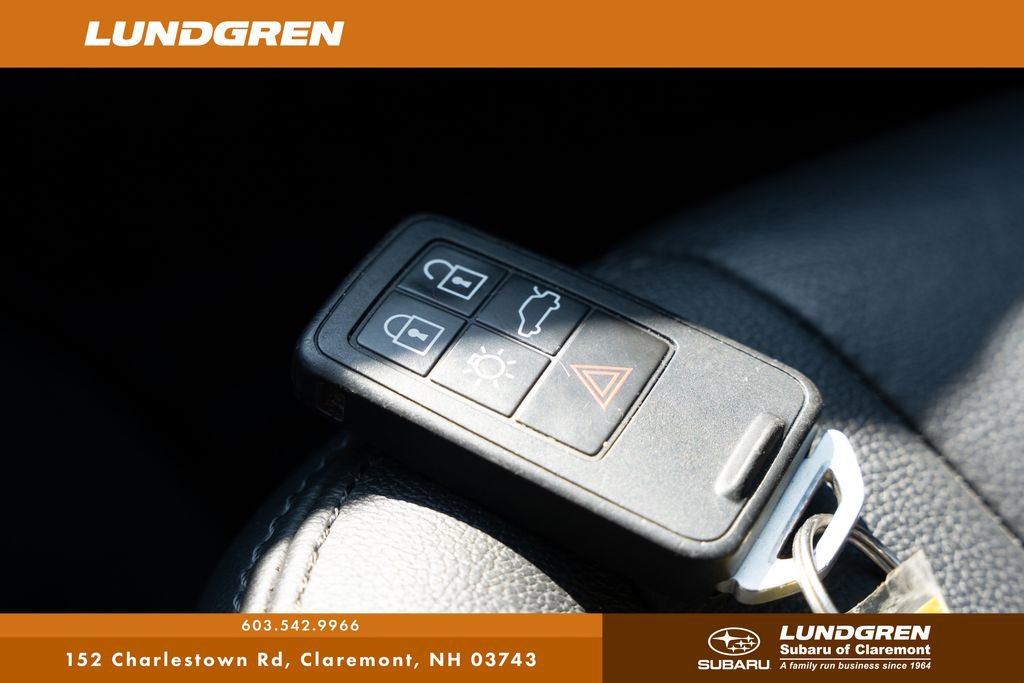 Used 2017 Volvo V60 T5 Premier w/ Convenience Package image 27