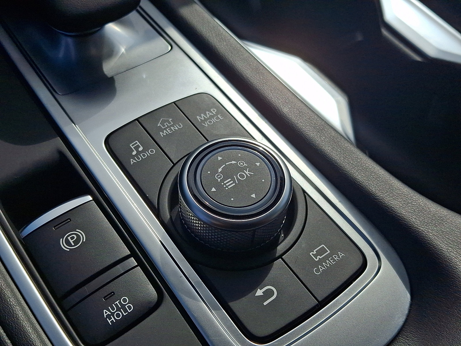 Certified 2025 INFINITI QX60 Luxe image 23