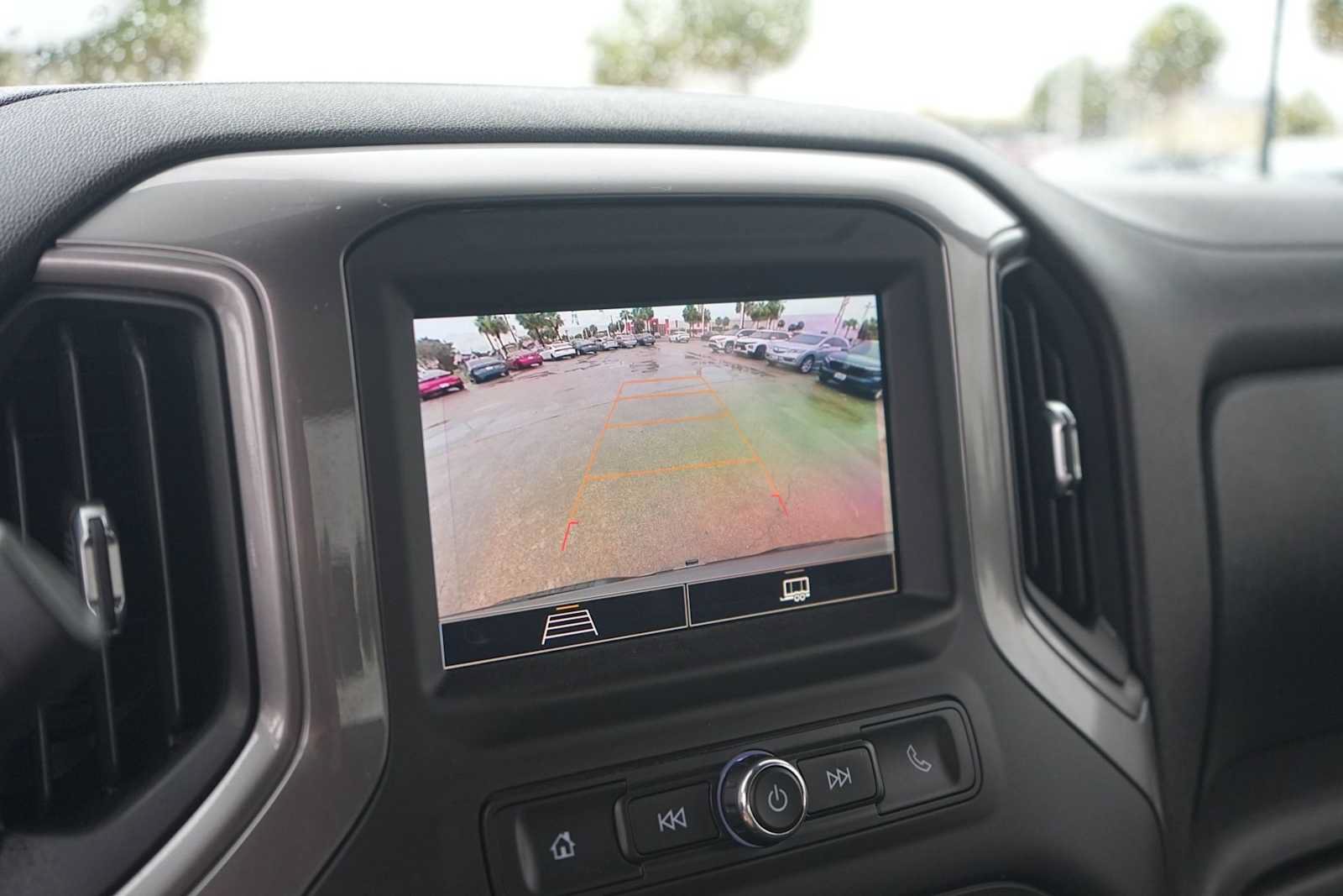 Used 2023 Chevrolet Silverado 1500 Custom AWD/4WD image 24
