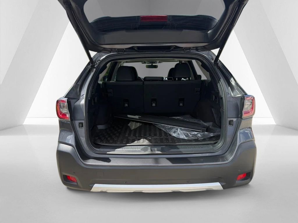 Used 2023 Subaru Outback Limited AWD/4WD image 31