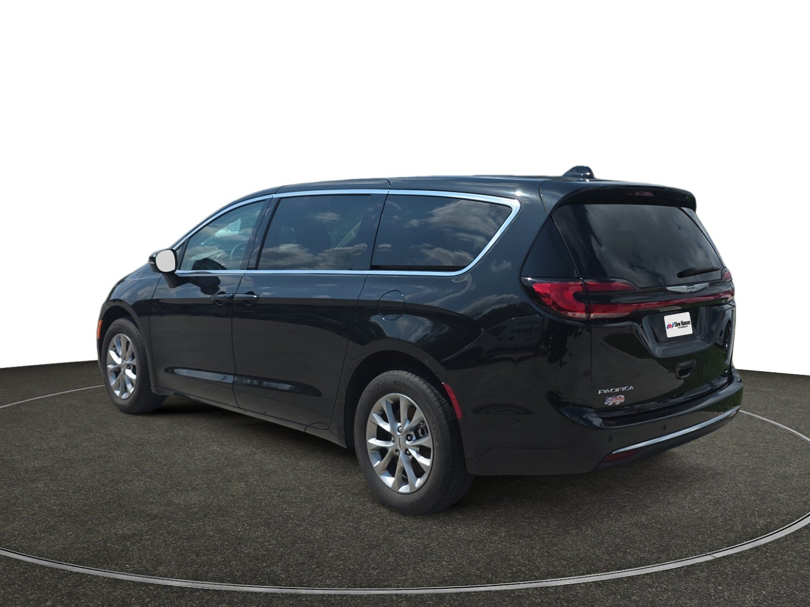 Used 2023 Chrysler Pacifica Touring-L AWD/4WD image 3