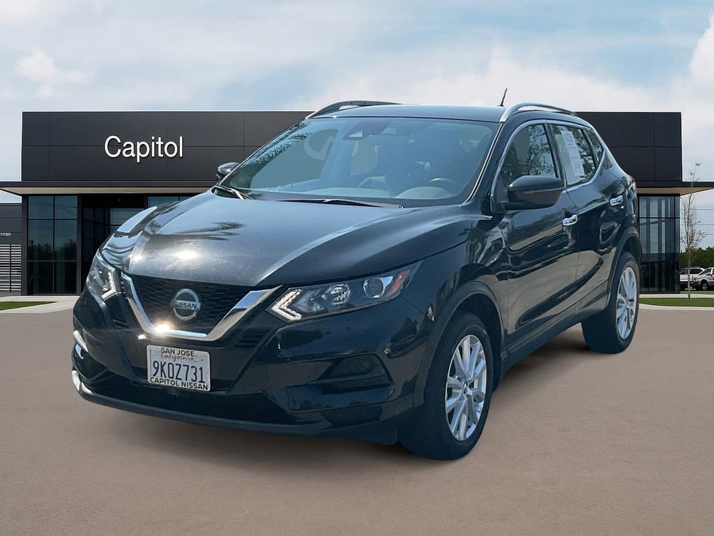 Used 2020 Nissan Rogue Sport SV image 1