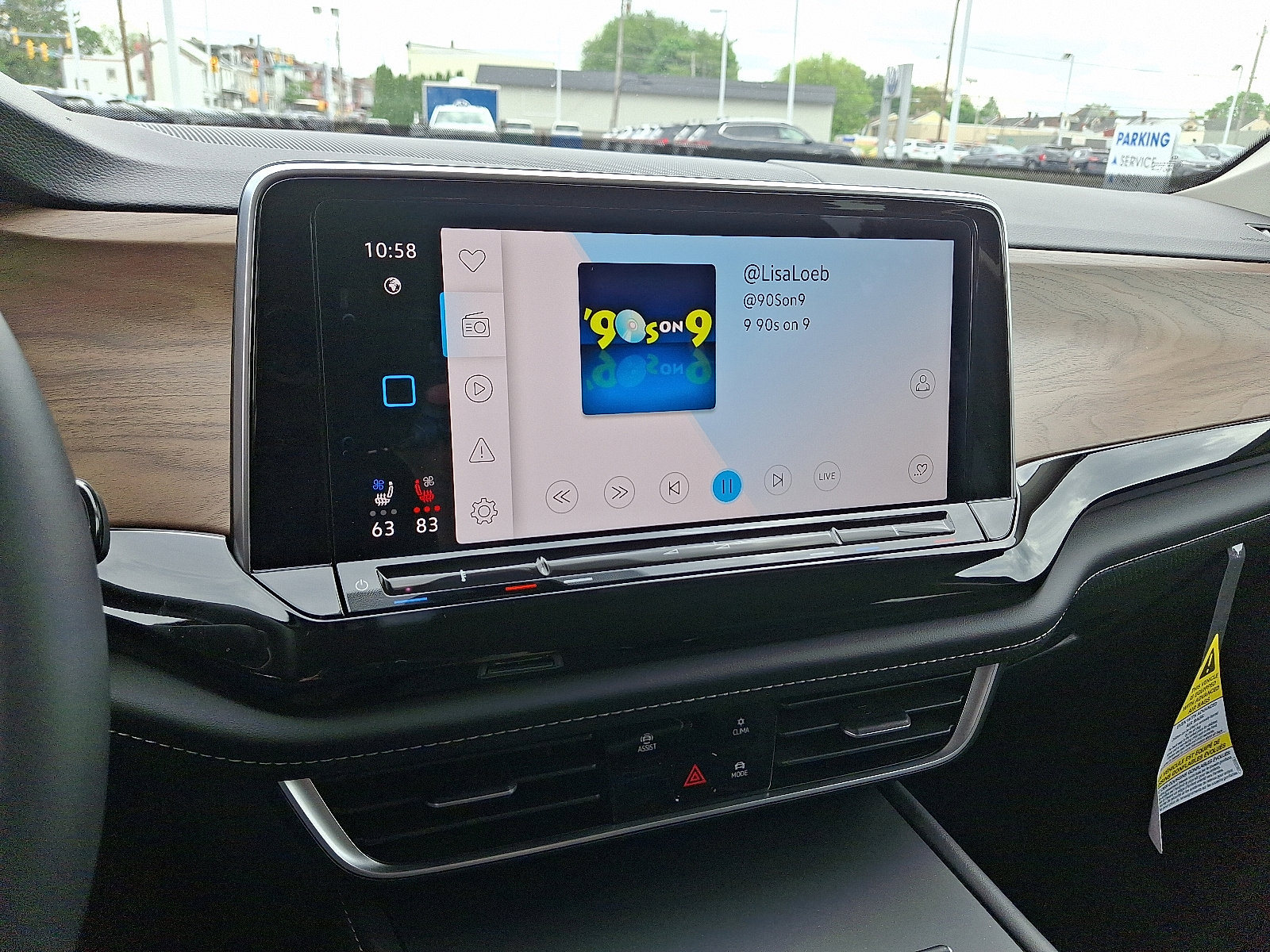 New 2025 Volkswagen Atlas SE image 8