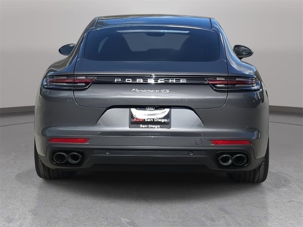 Used 2018 Porsche Panamera 4S image 5