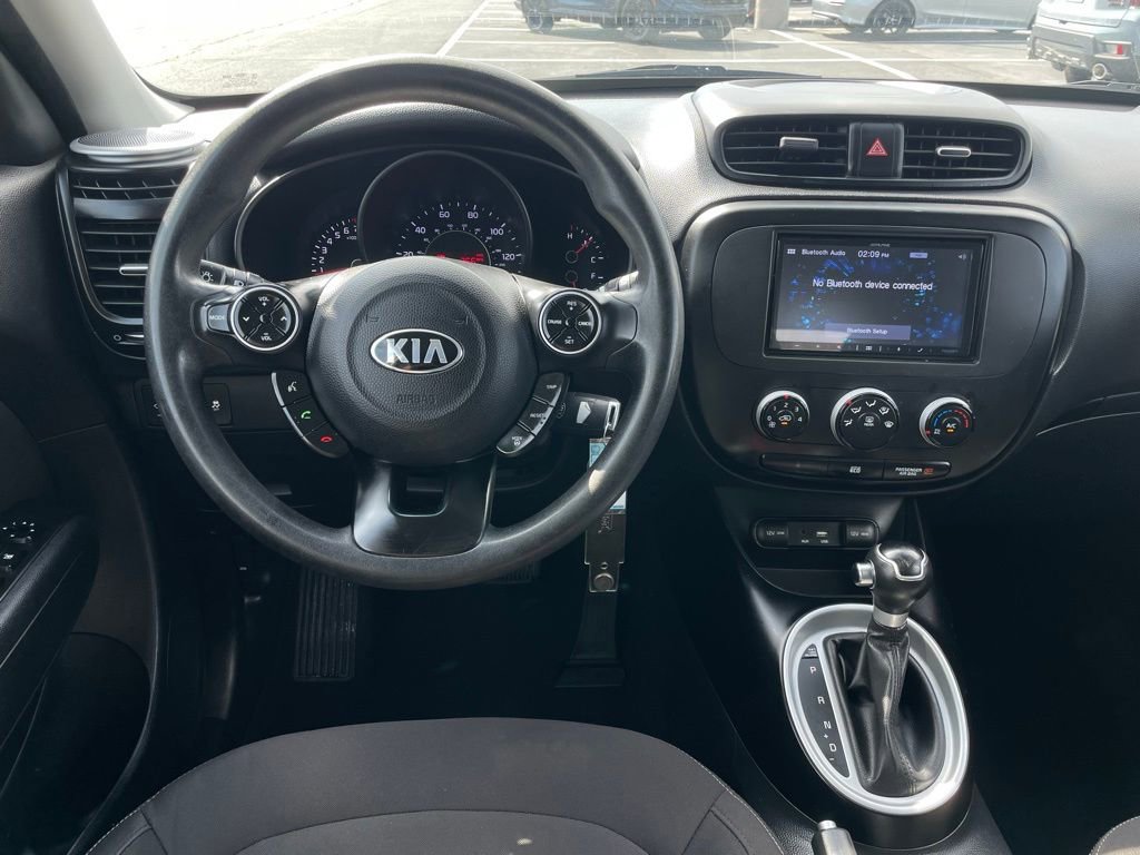 Used 2016 Kia Soul image 11
